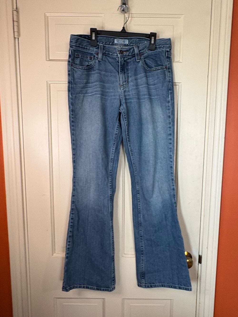 American Eagle Favorite Fit Low Rise Flare Jeans Sz 6 Regular Y2K vintage